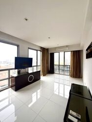 UE Square (D9), Apartment #635822491
